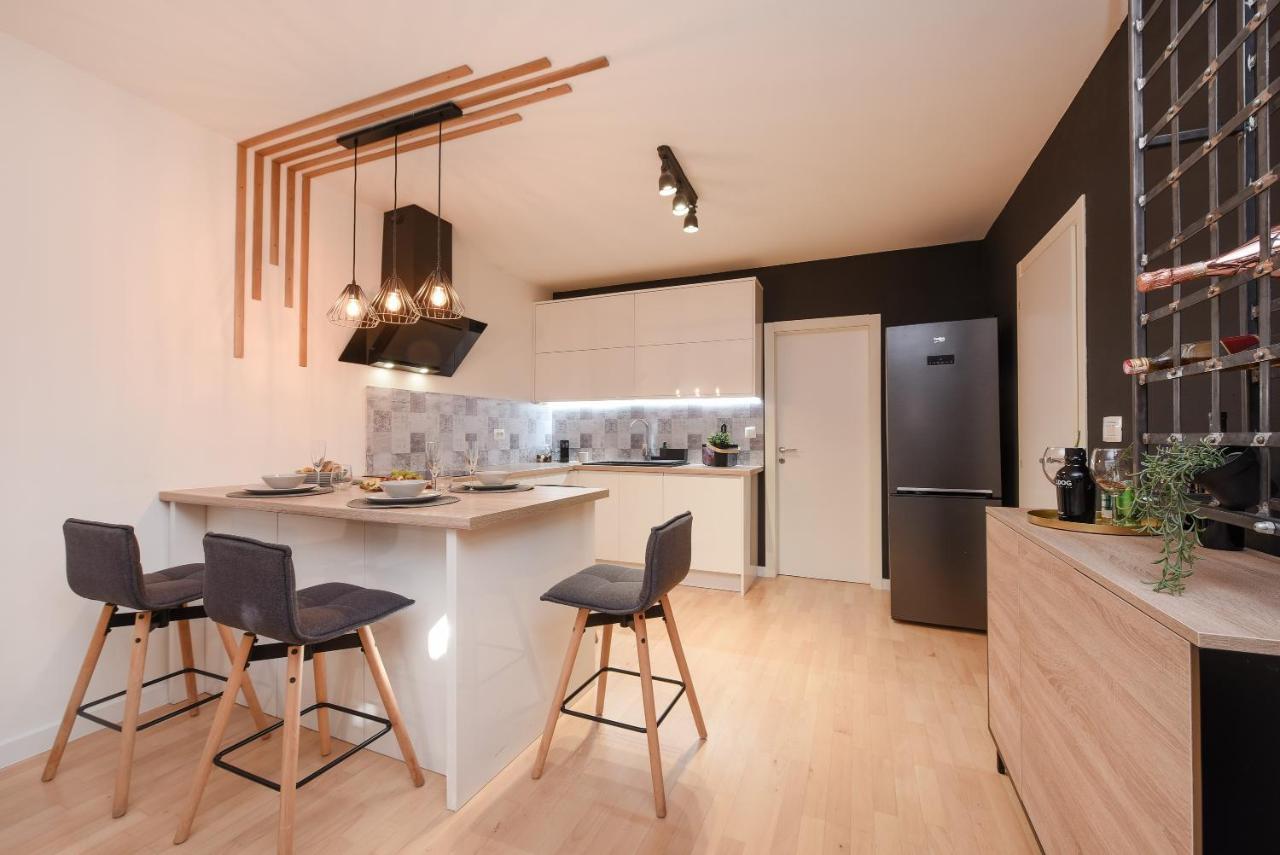 L&R Luxury Apartment- Free Parking Zara Esterno foto