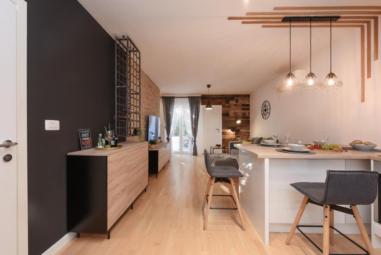 L&R Luxury Apartment- Free Parking Zara Esterno foto