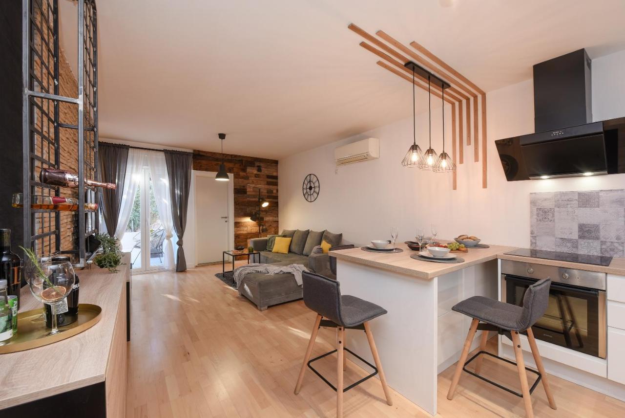 L&R Luxury Apartment- Free Parking Zara Esterno foto