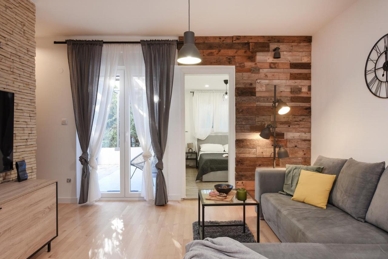 L&R Luxury Apartment- Free Parking Zara Esterno foto