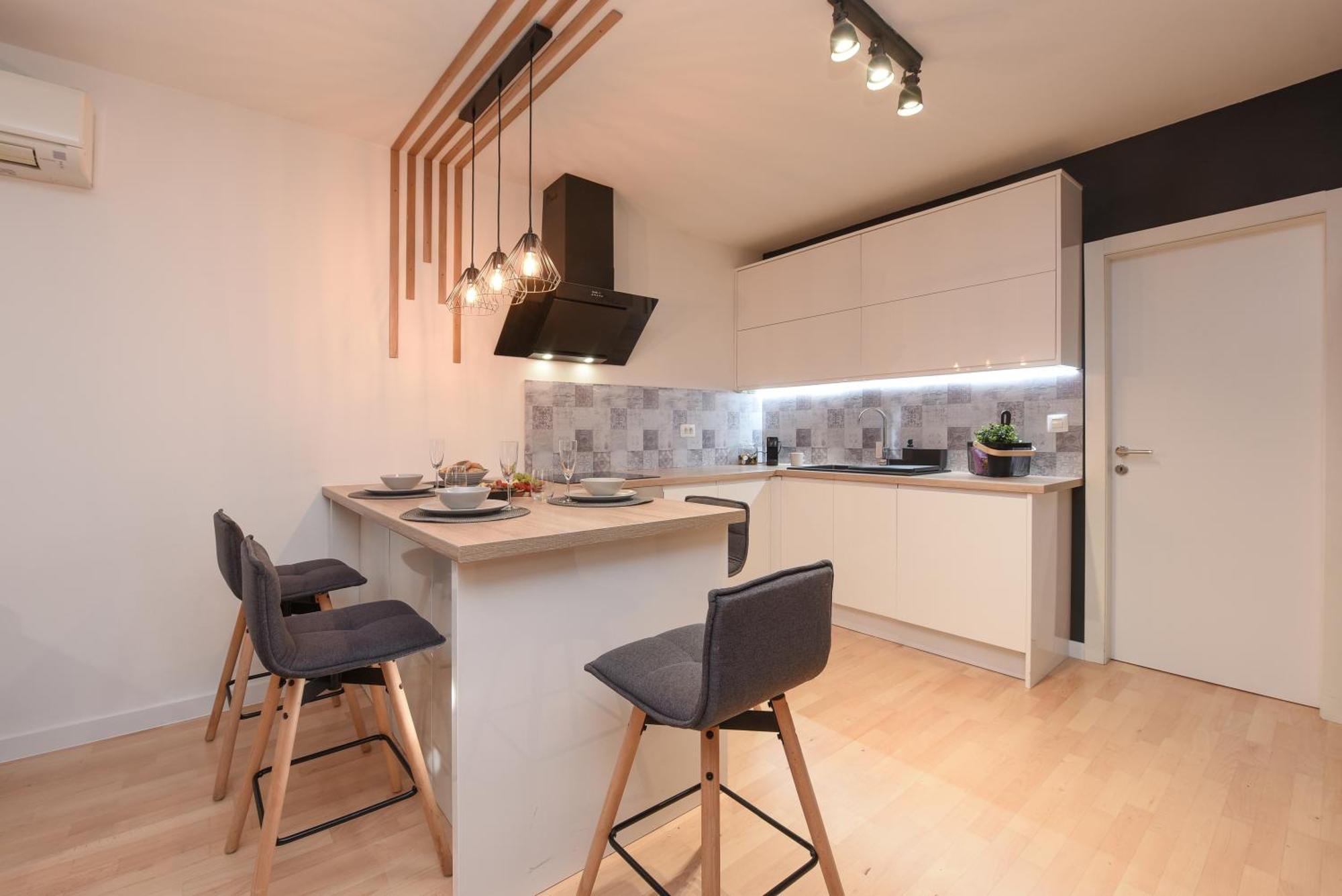 L&R Luxury Apartment- Free Parking Zara Esterno foto